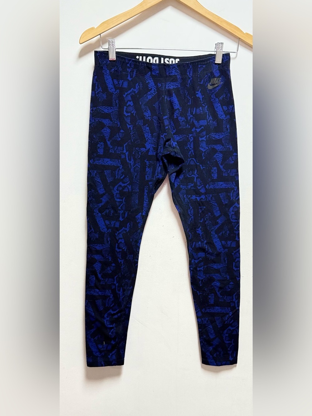 Nike Blue & Black Patterned Leggings